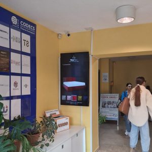 Reteaua-Digitala-Indoor-DOOH-Cladirea-de-Business-CODECS-4